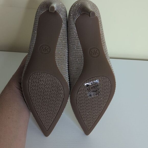 Michael Kors 7.5 Alina Flex Pump Pale Gold Glitter Chain Mesh Heels, NEW - Picture 9 of 11